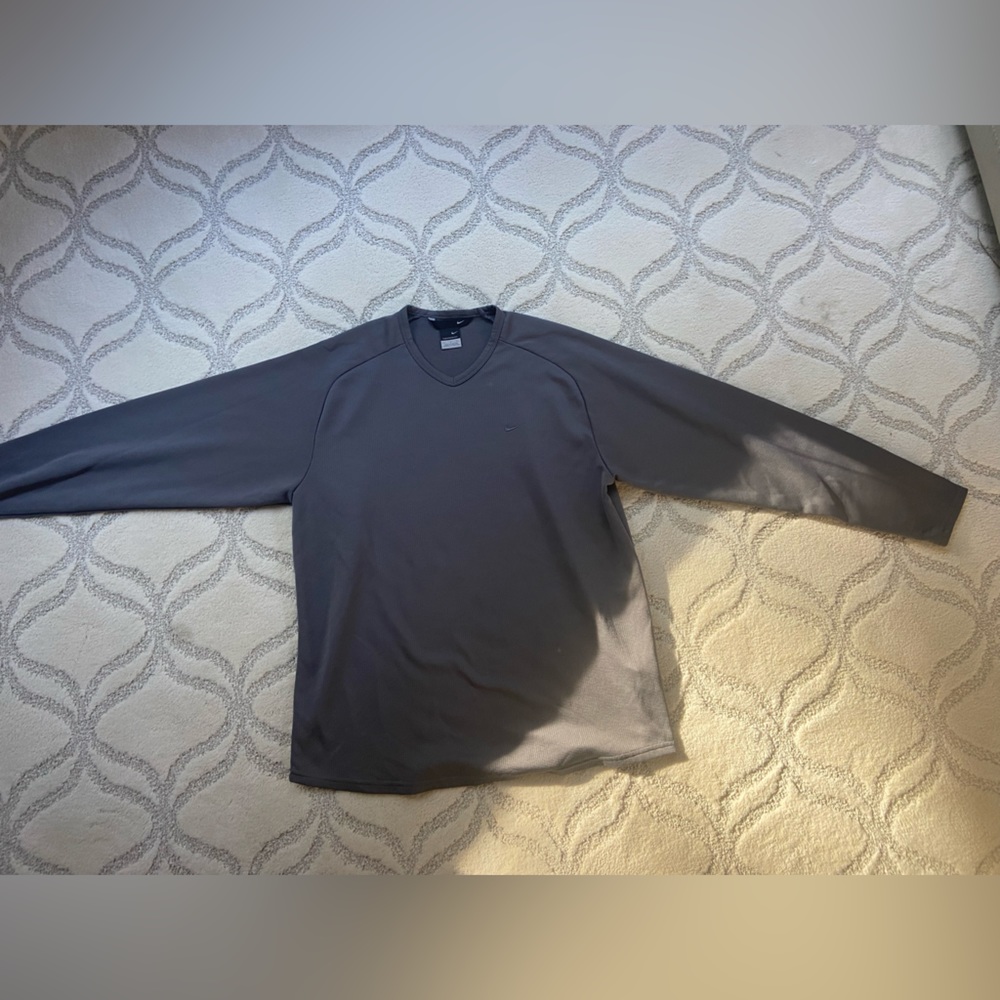 Nike sphere dry long sleeve